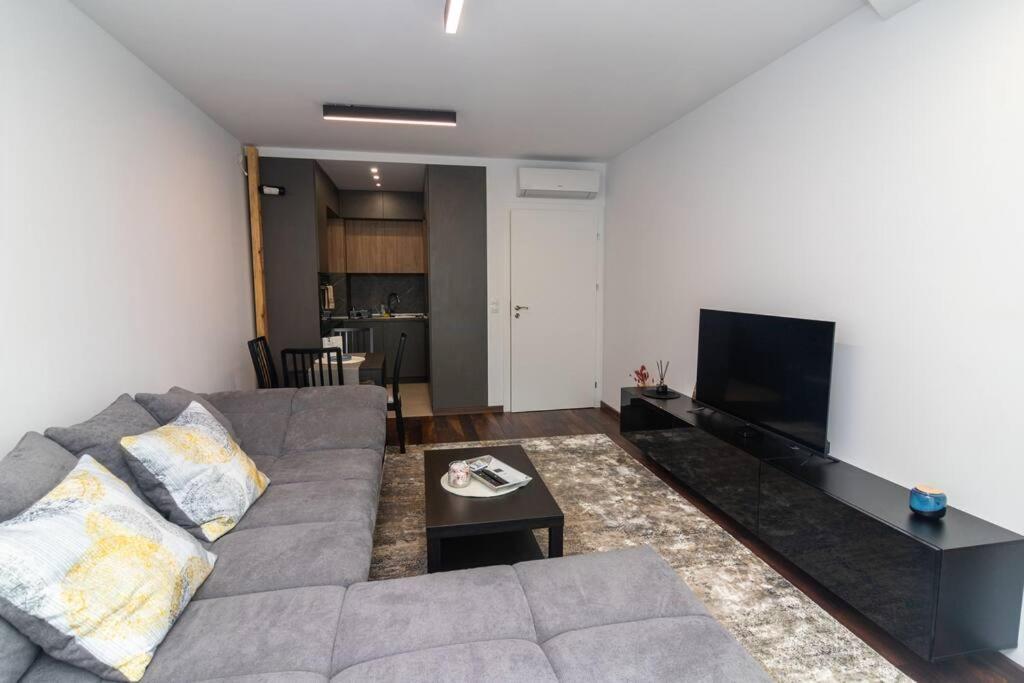 Georgi'S 1 Bedroom Quiet Apartment With Garage Sofia Exterior foto